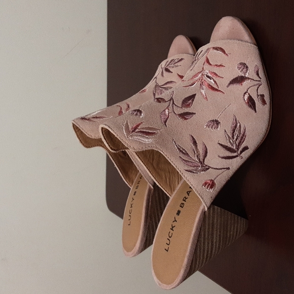 Lucky Brand EMREE Embroidered Mule Suede Slip On Shoe - Picture 4 of 12